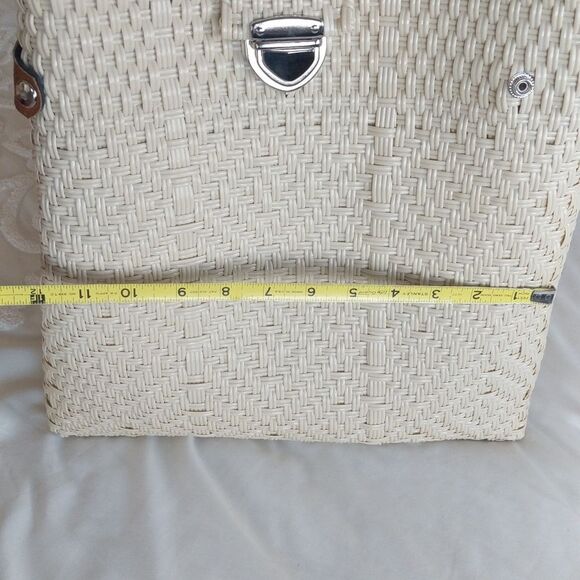 Artisan Crafted  Mexican Woven Recycle Plastic XL Tote - Picture 11 of 16
